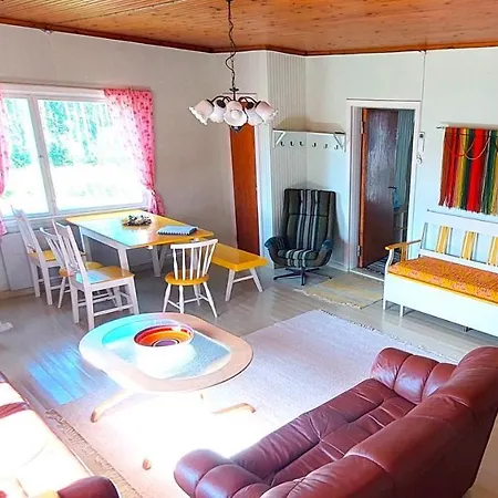 Apartment Mummola Kahden Makuuhuoneen Huoneisto Laehellae Jokea Simpele